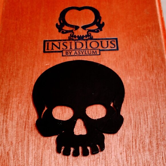 Suenos de Saundra Upcycled Collection, INSIDIOUS Cigar Box, Artful/Storage - Picture 2 of 8